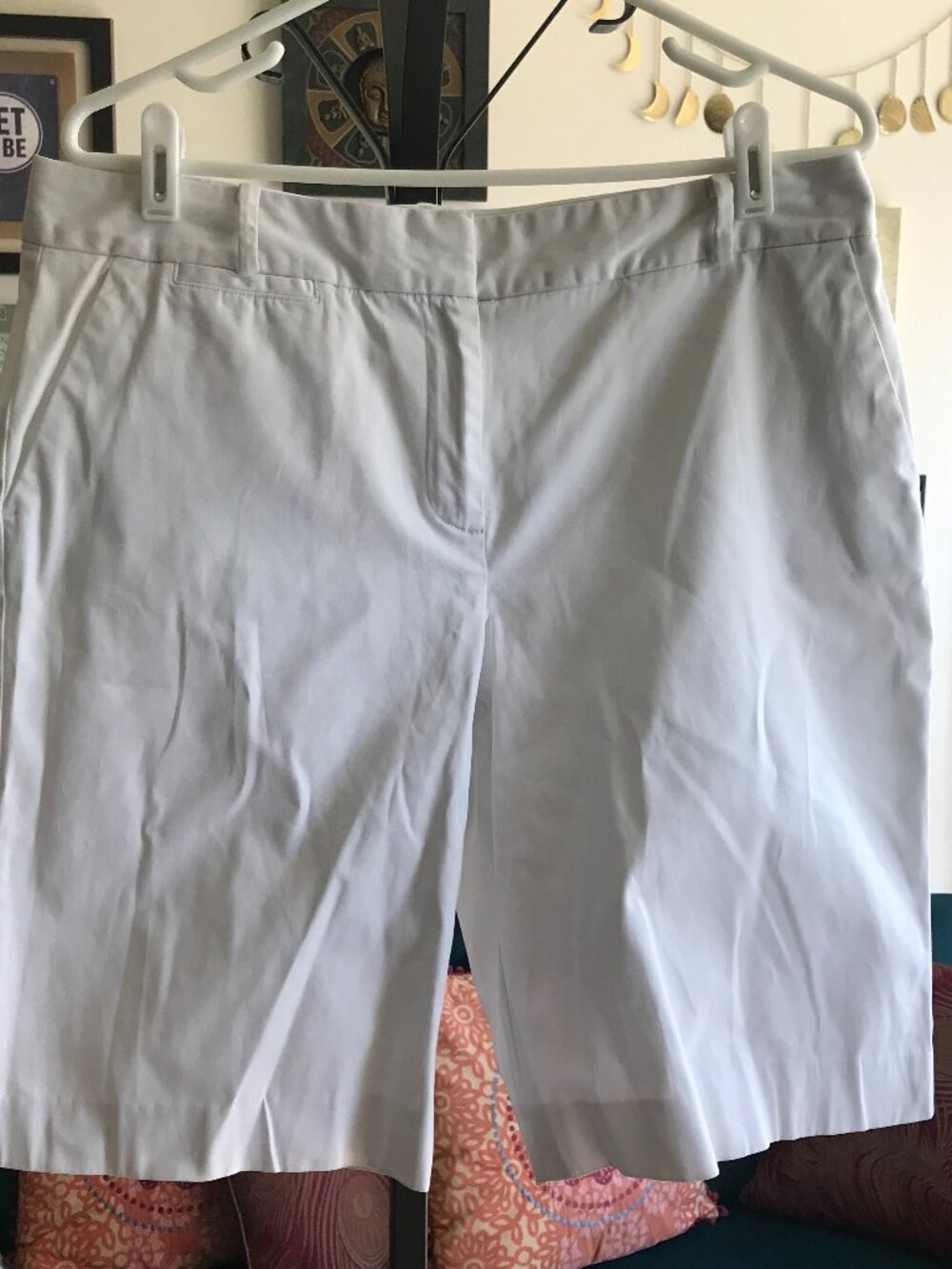 TALBOTS size 8 White Stretch Cotton Chino Bermuda Walking Shorts